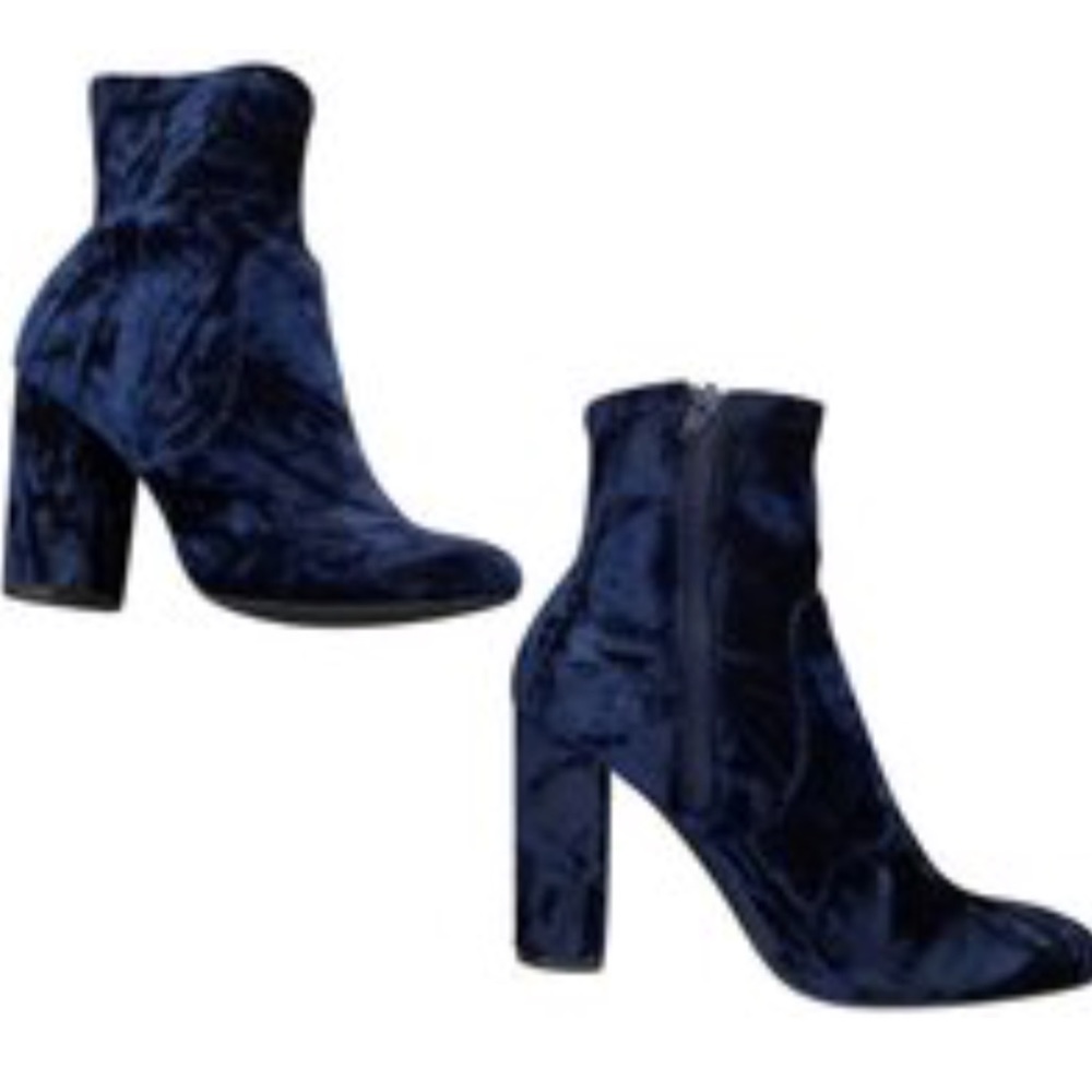 Mossimo • NWT Velvet Sock Boot in Navy